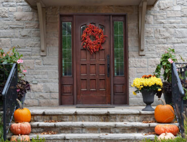 Jesenja dekoracija ulaznih vrata