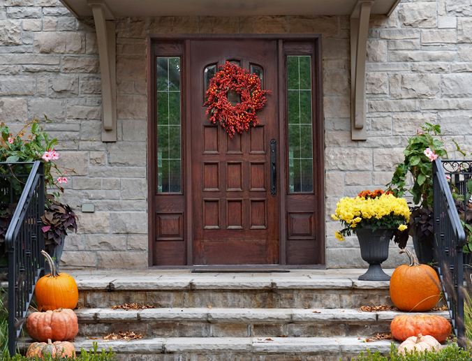 Jesenja dekoracija ulaznih vrata